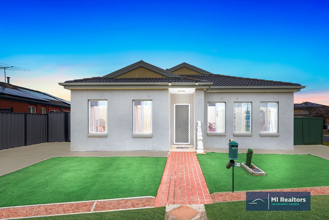 85 Lakewood Boulevard, Melton, Vic 3337